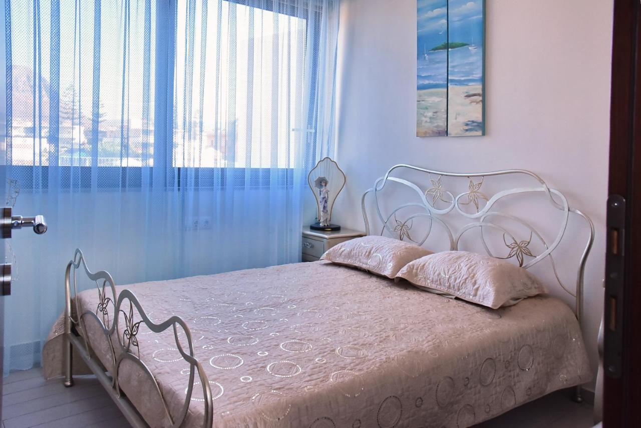 Sea View Beachfront Villa Maria Gouves Esterno foto