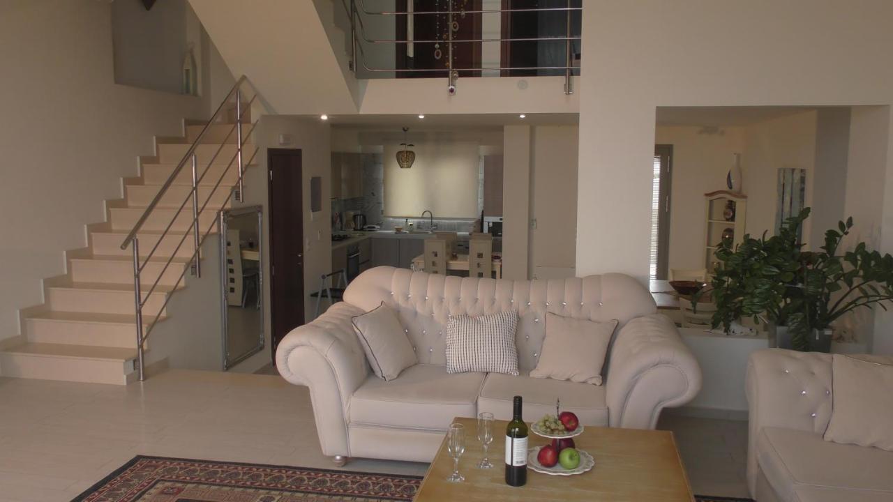 Sea View Beachfront Villa Maria Gouves Esterno foto